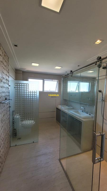 Apartamento à venda no Jardim América: