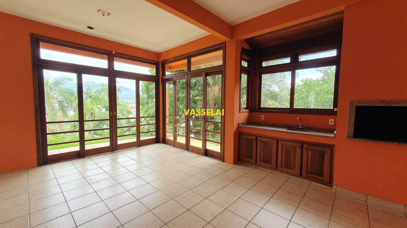 Casa à venda no Eugênio Schneider: 