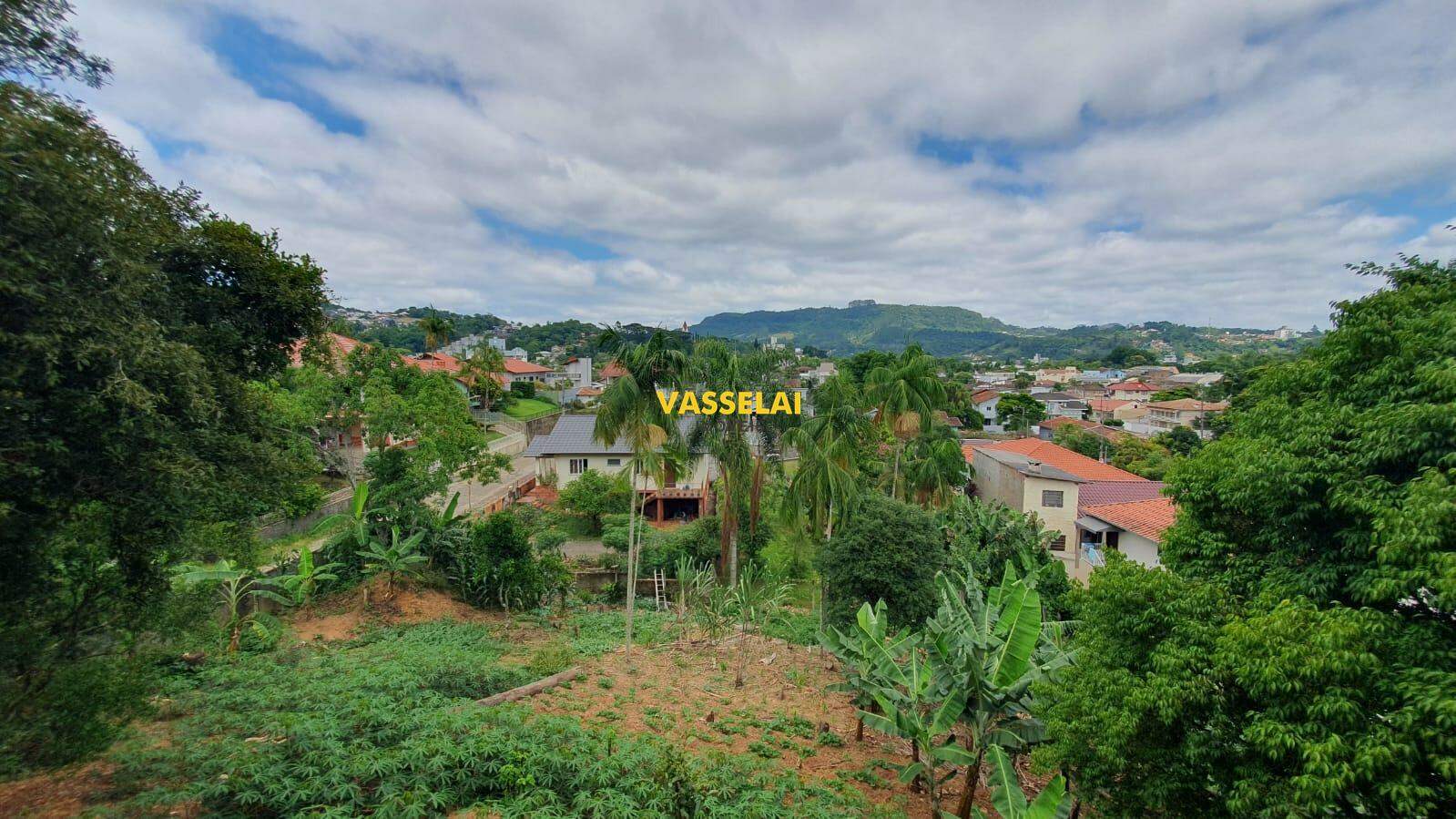 Casa à venda no Eugênio Schneider: 