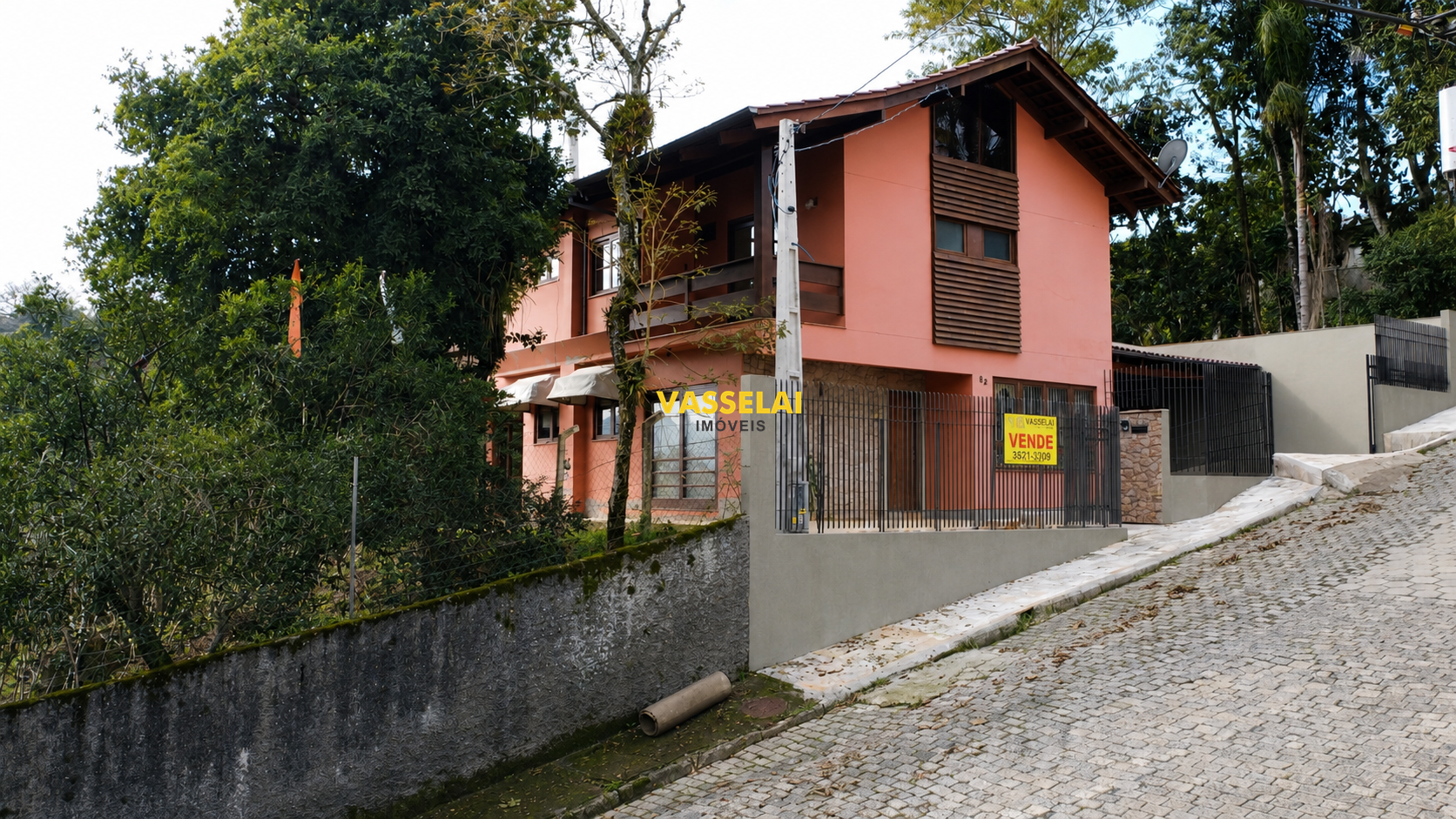 Casa à venda no Eugênio Schneider: 