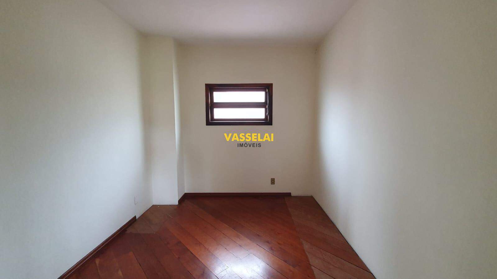 Casa à venda no Eugênio Schneider: 
