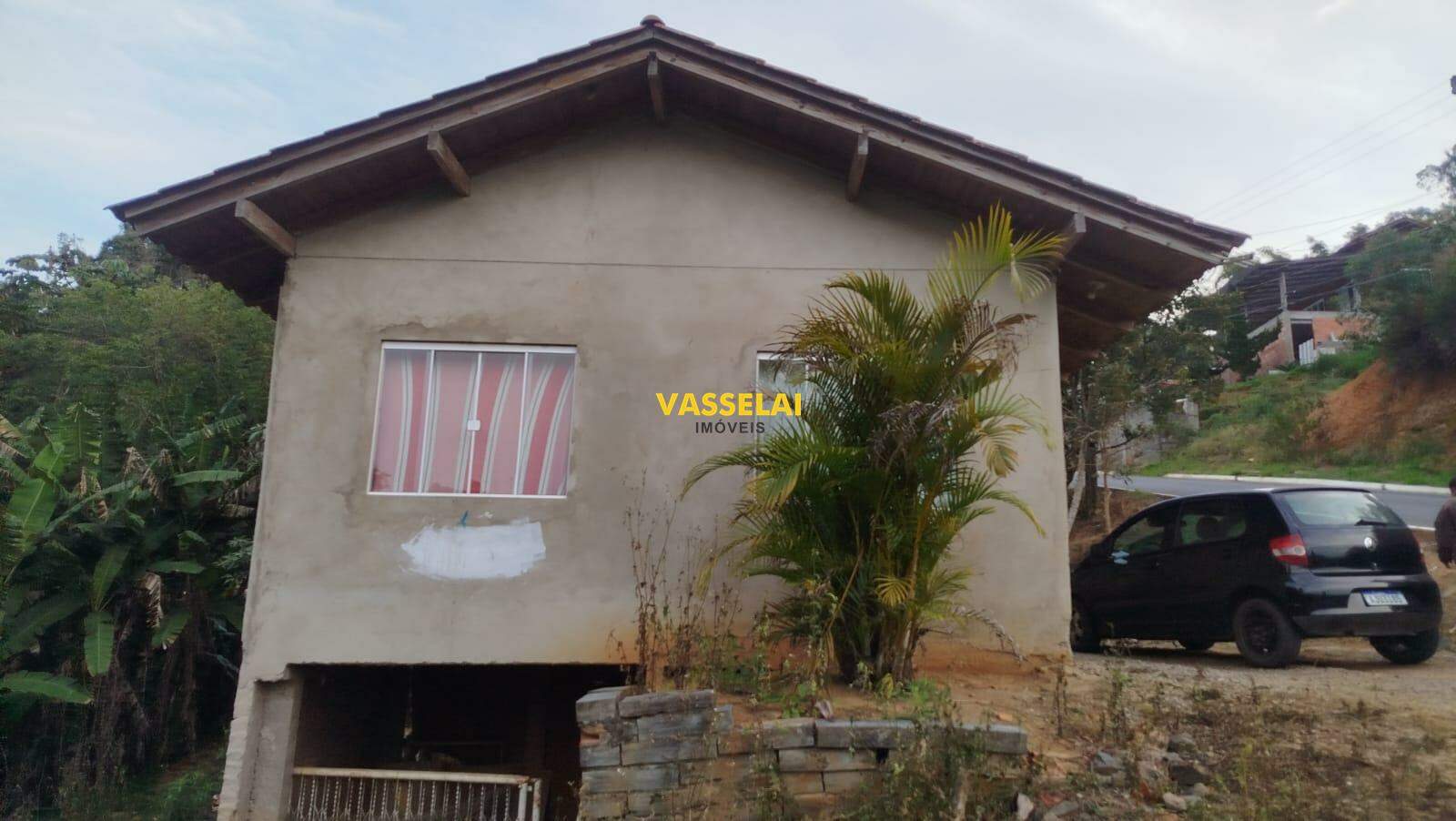 Casa à venda no Fundo Canoas: 