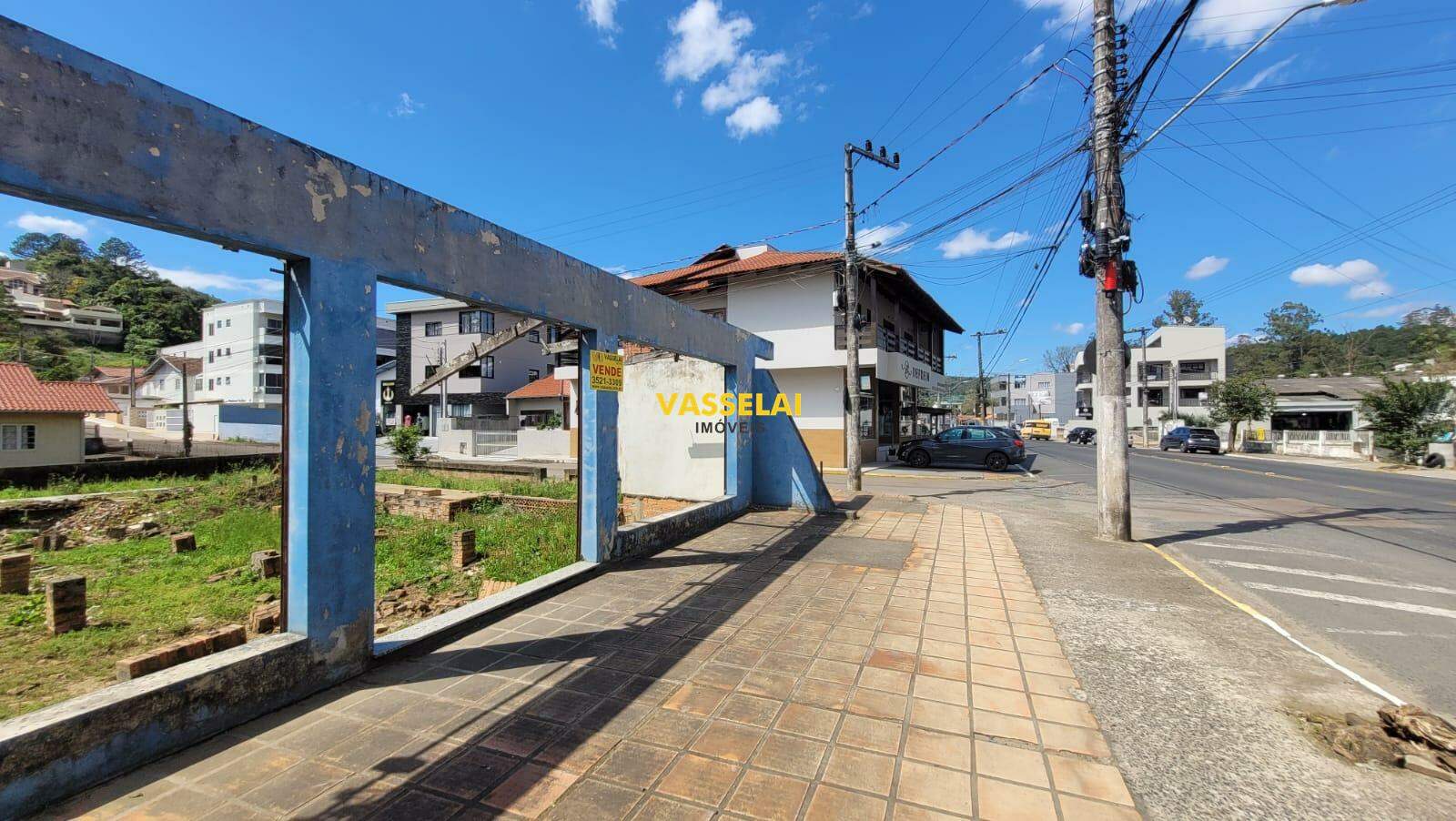 Terreno à venda no Laranjeiras: 