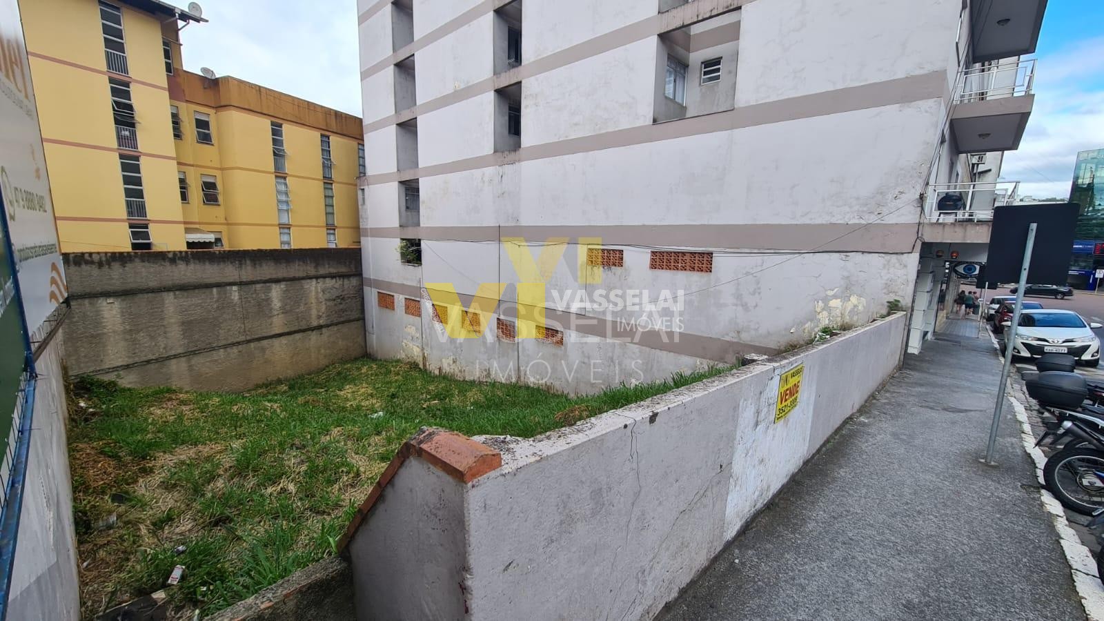 Terreno à venda no Centro: WhatsApp Image 2022-02-02 at 15.19.31 (3).jpeg