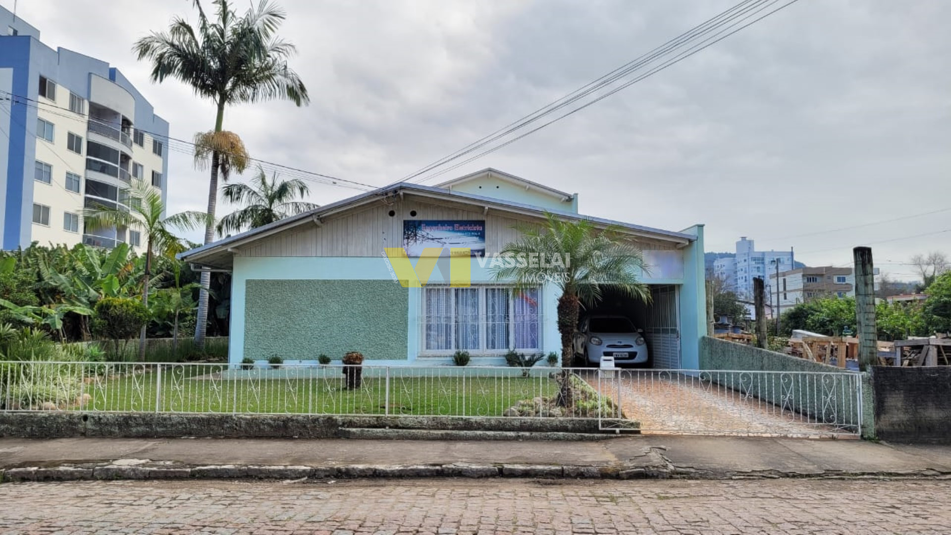 Casa à venda no Laranjeiras: 0.jpeg