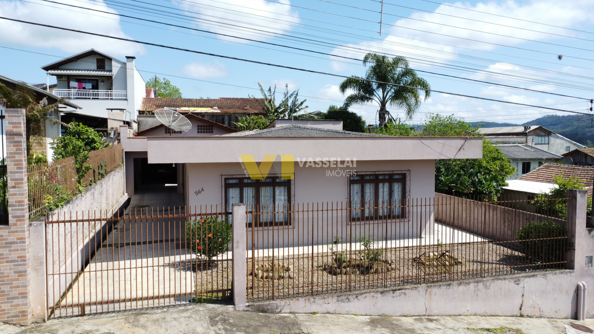 Casa à venda no Laranjeiras: 1.JPG