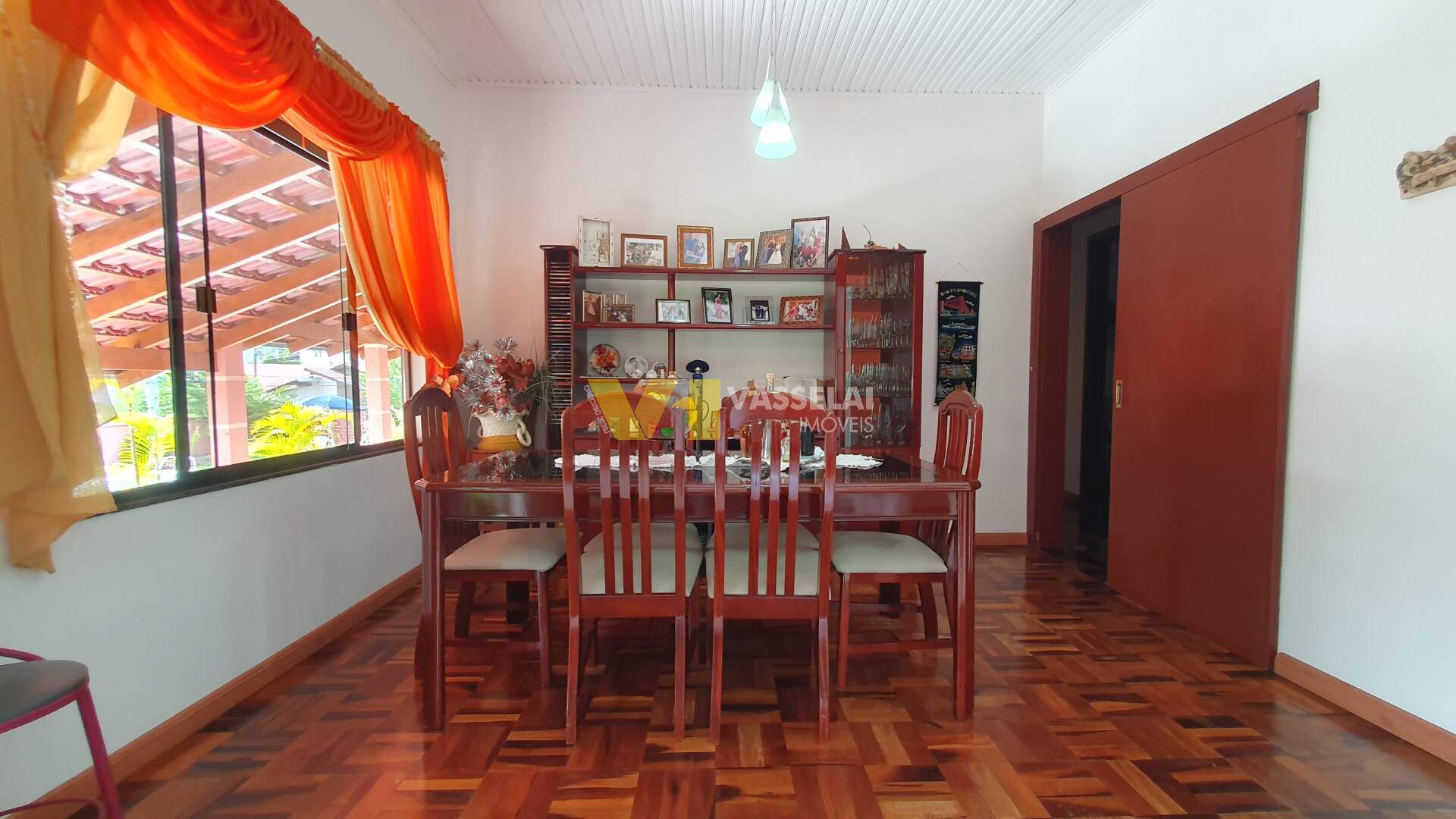 Casa à venda no Eugênio Schneider: 8.jpg