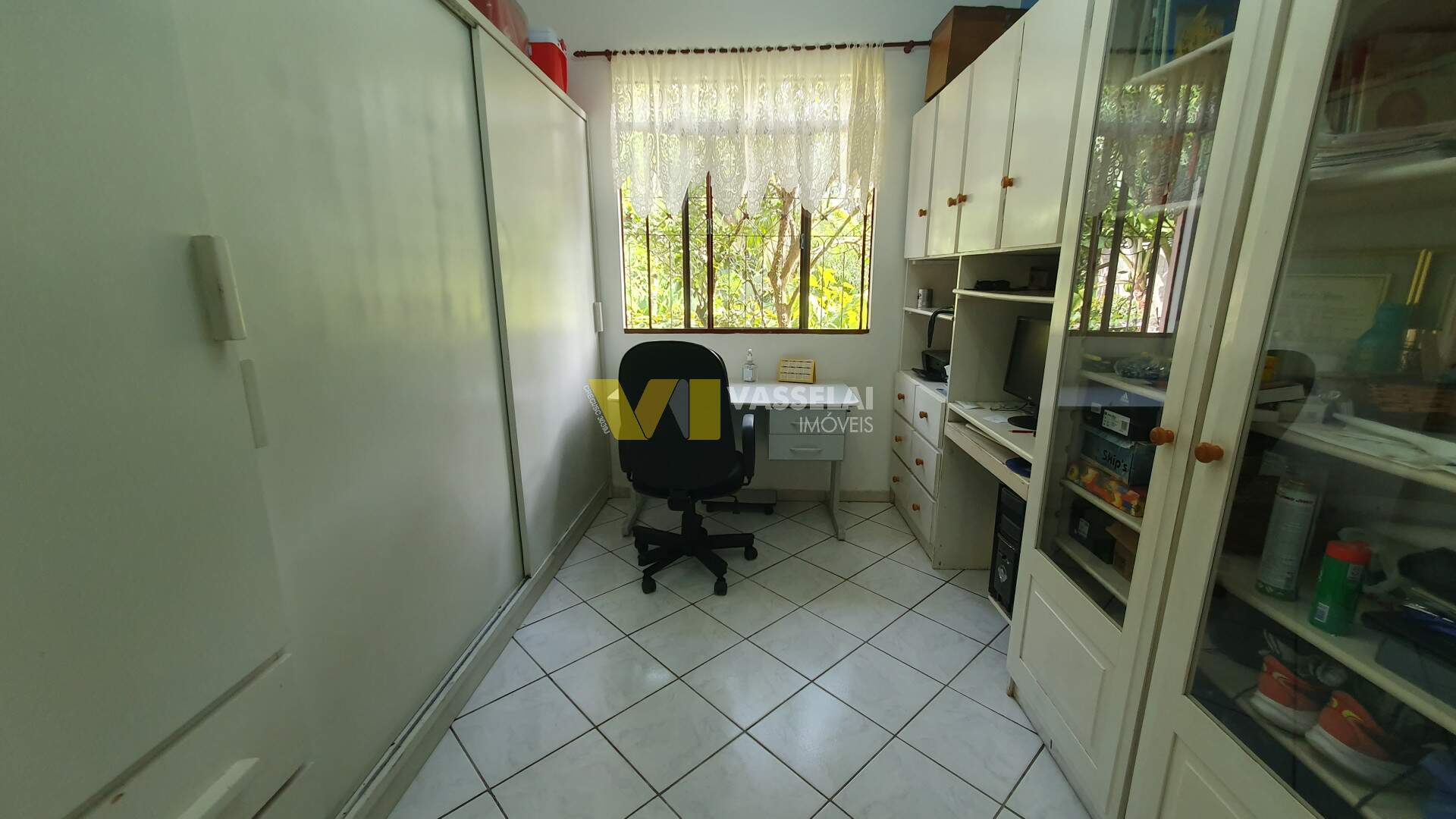 Casa à venda no Eugênio Schneider: 10.jpg