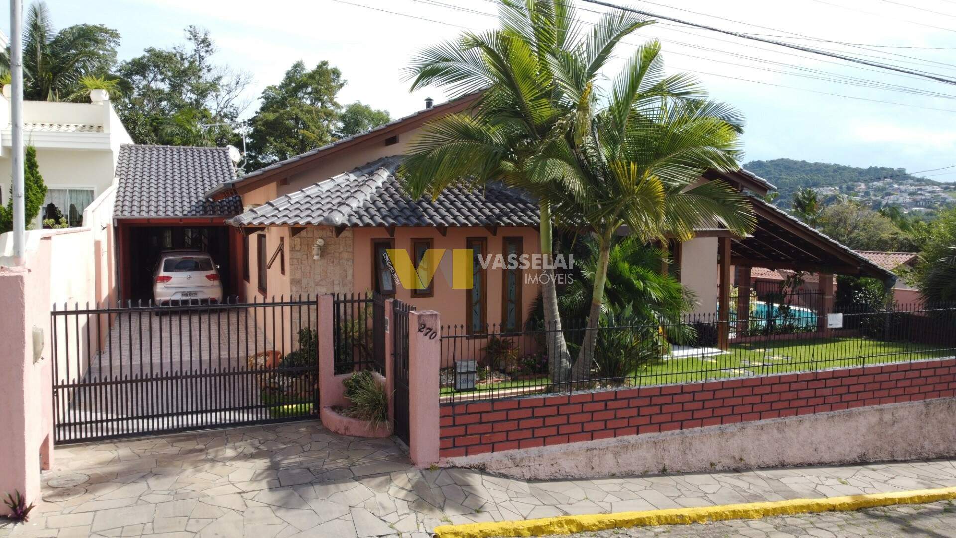 Casa à venda no Eugênio Schneider: 3.JPG