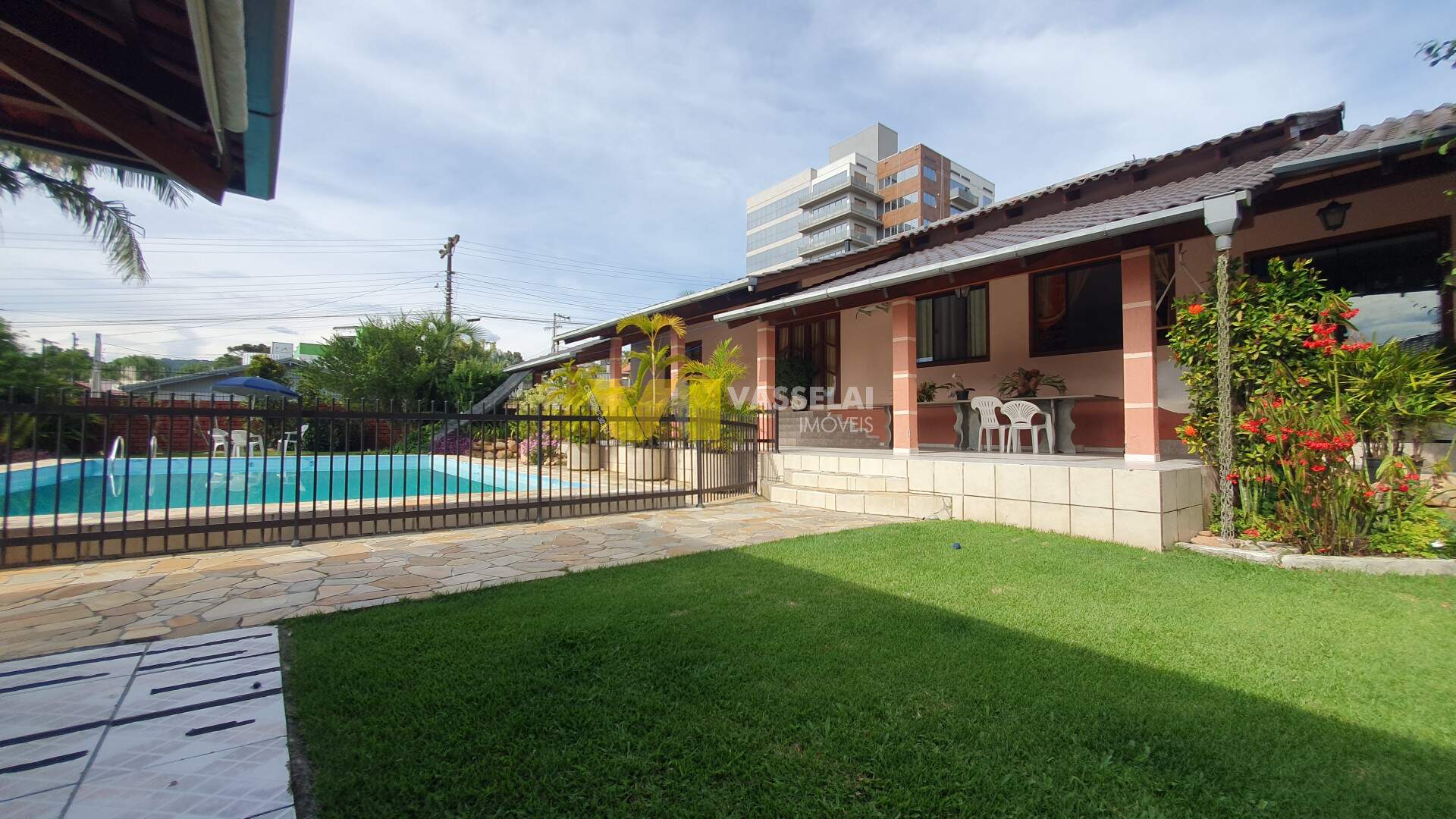 Casa à venda no Eugênio Schneider: 23.jpg