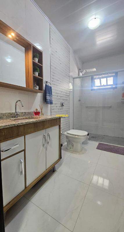 Casa à venda no Barragem: 