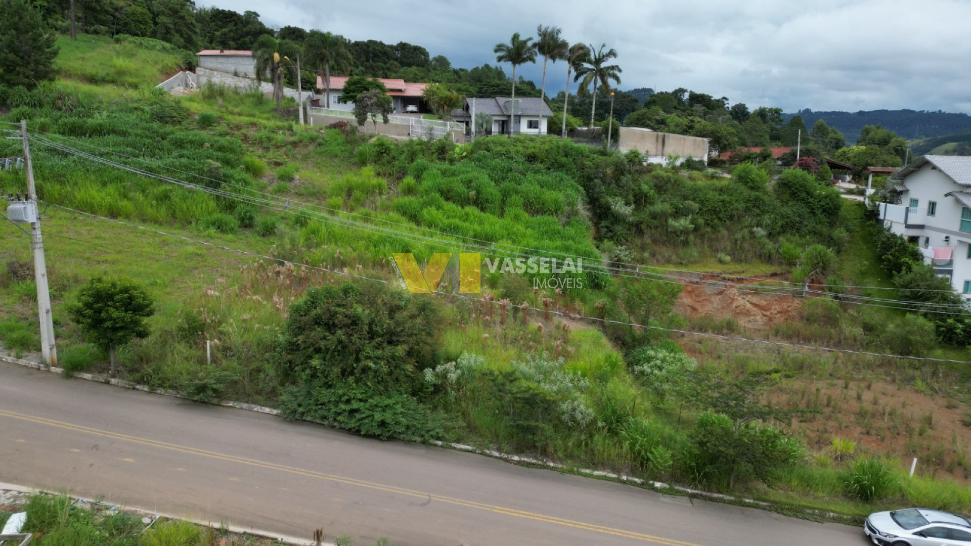 Terreno à venda no Fundo Canoas: 1.jpeg