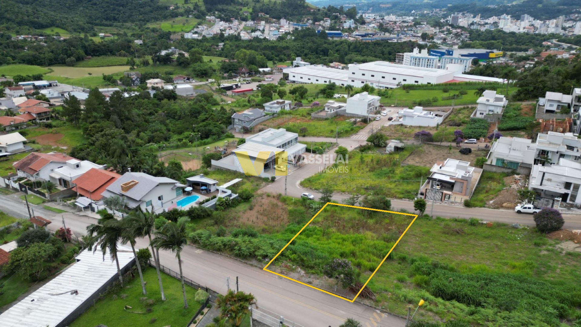 Terreno à venda no Fundo Canoas: 8.jpeg