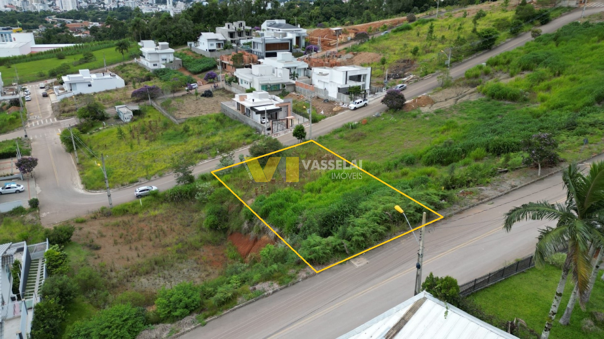 Terreno à venda no Fundo Canoas: 5.jpeg