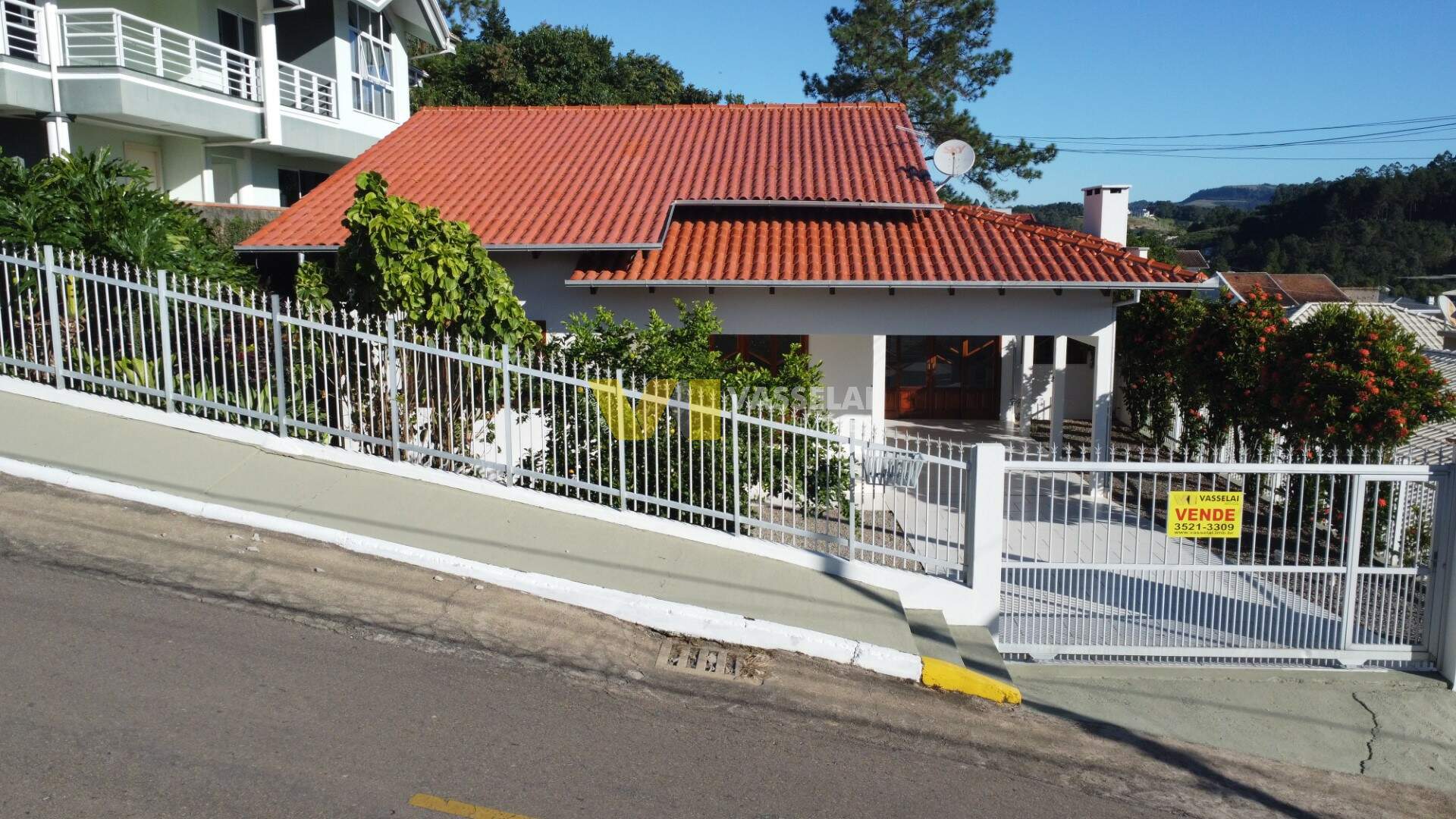 Casa à venda no Laranjeiras: 0.JPG