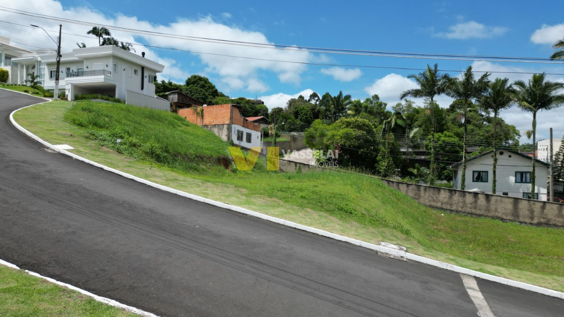 Terreno à venda no Laranjeiras: 3.jpeg