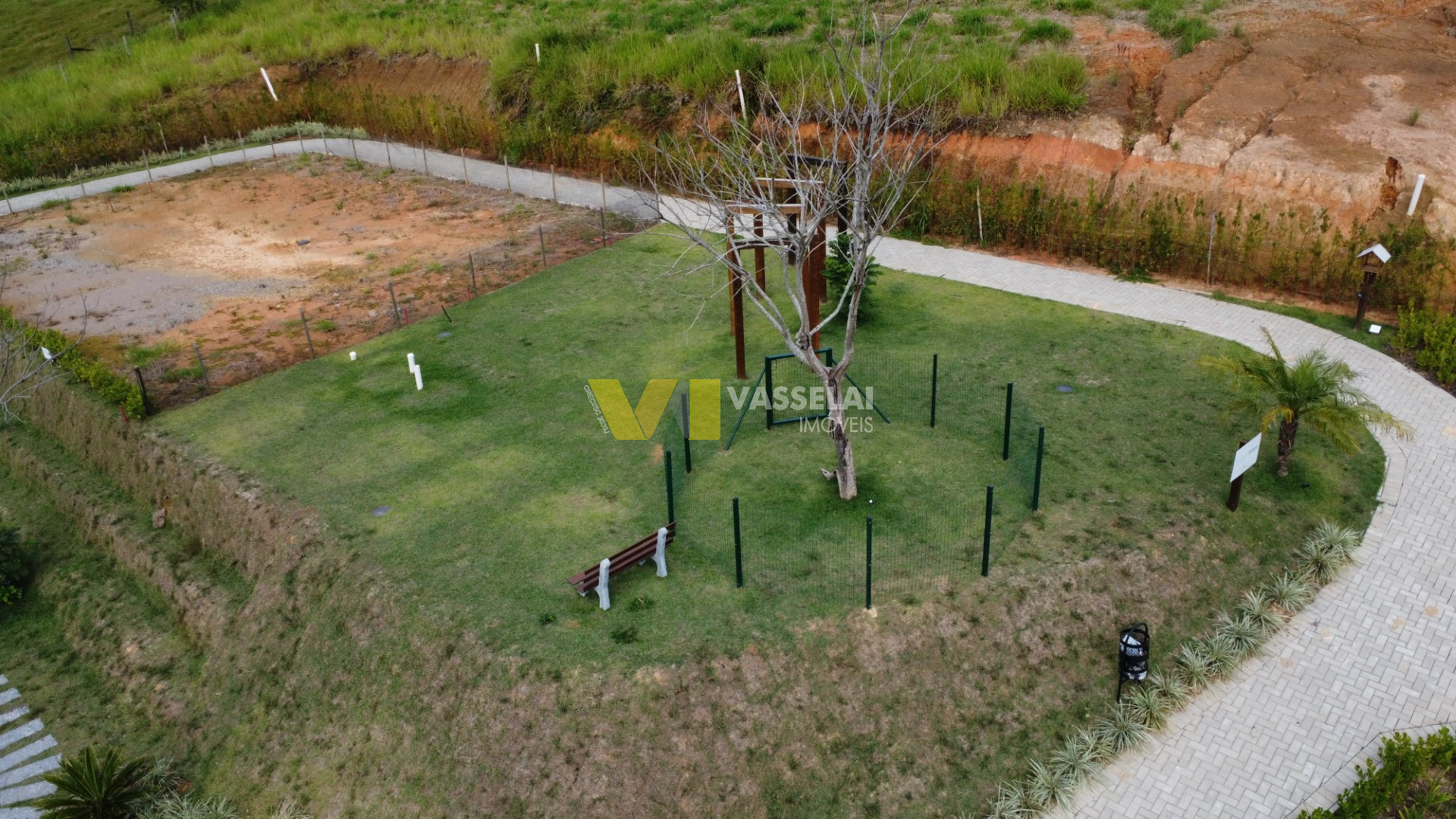 Terreno à venda no Albertina: 2.JPG