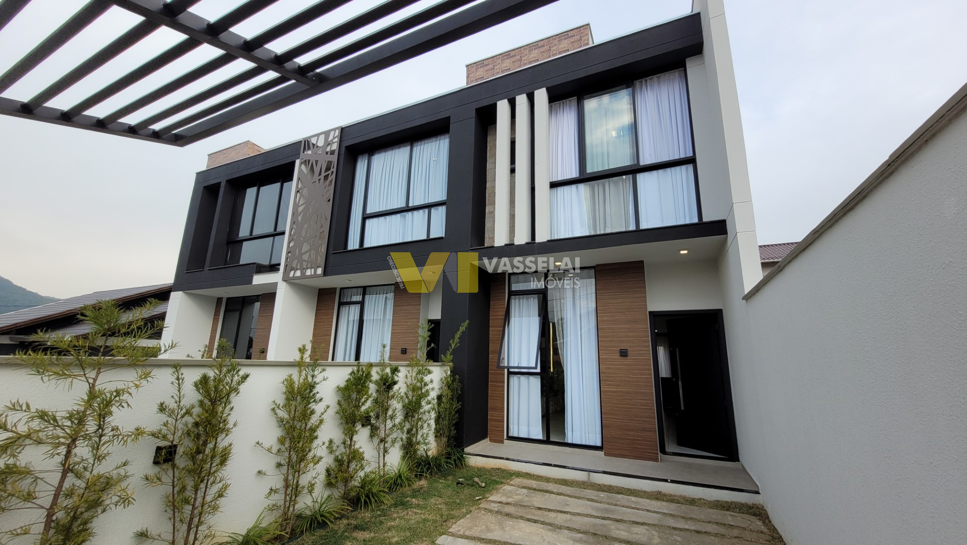 Casa à venda no Taboão: 4.jpg