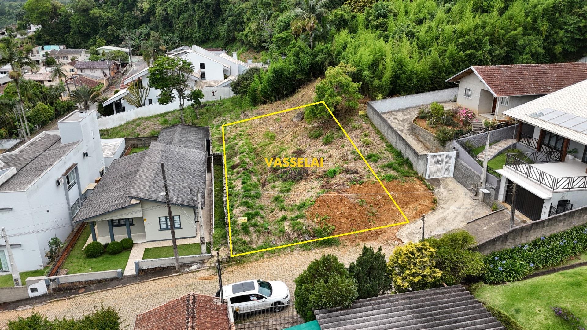 Terreno à venda no Santana: 