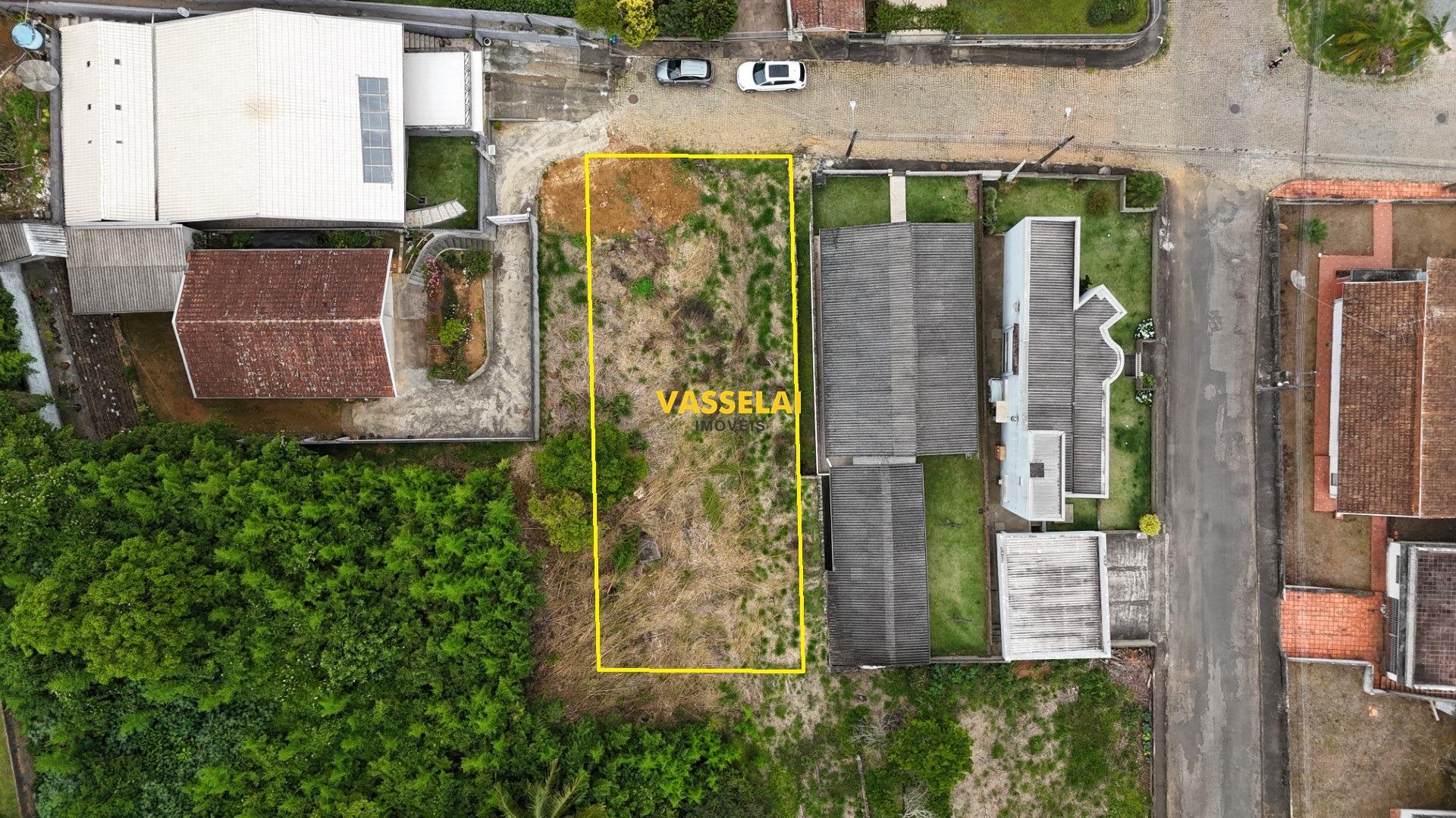 Terreno à venda no Santana: 