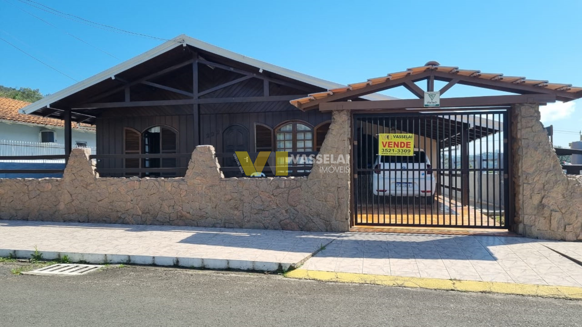 Casa à venda no Budag: 1.jpeg