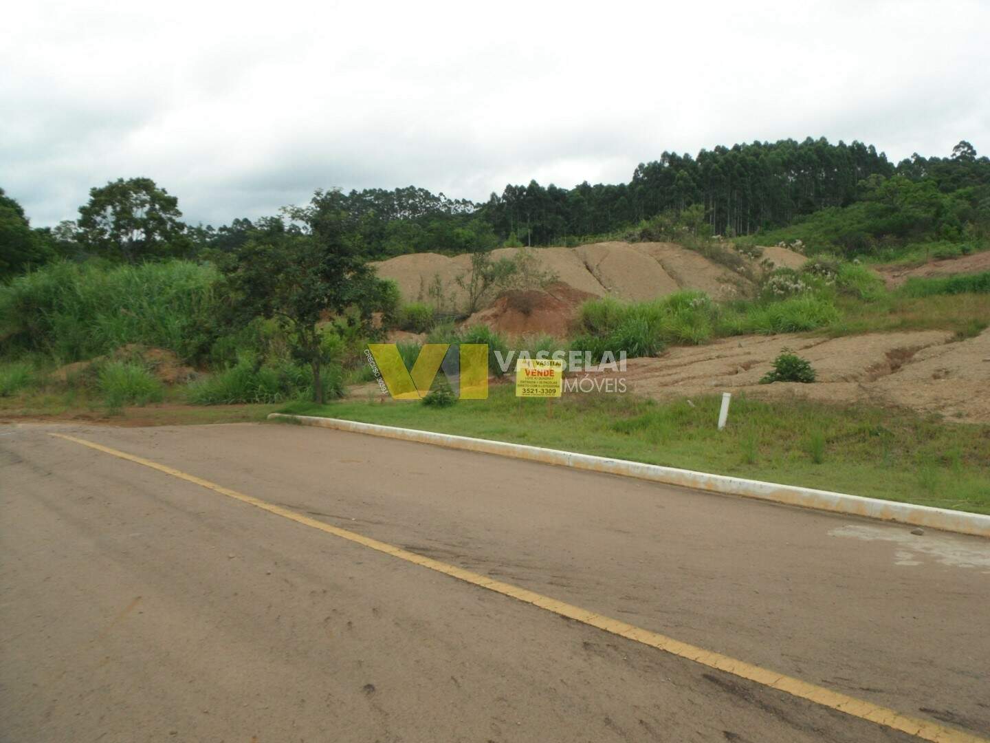 Terreno à venda no Bela Aliança: image1.jpg