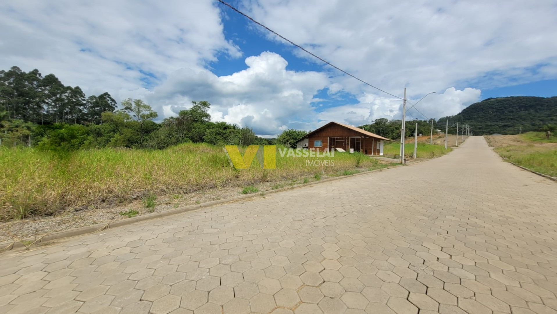 Terreno à venda no Pioneiros: 2.jpeg