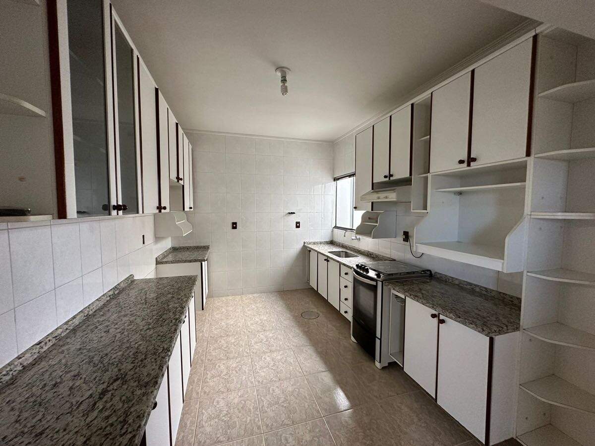 Apartamento para aluguel no Centro: 