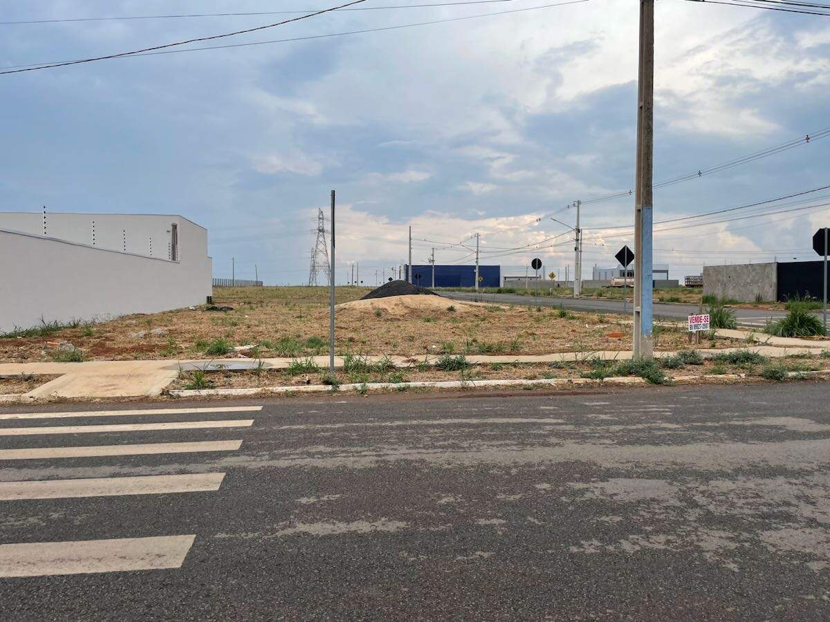 Lote à venda no Cidade Bela: 