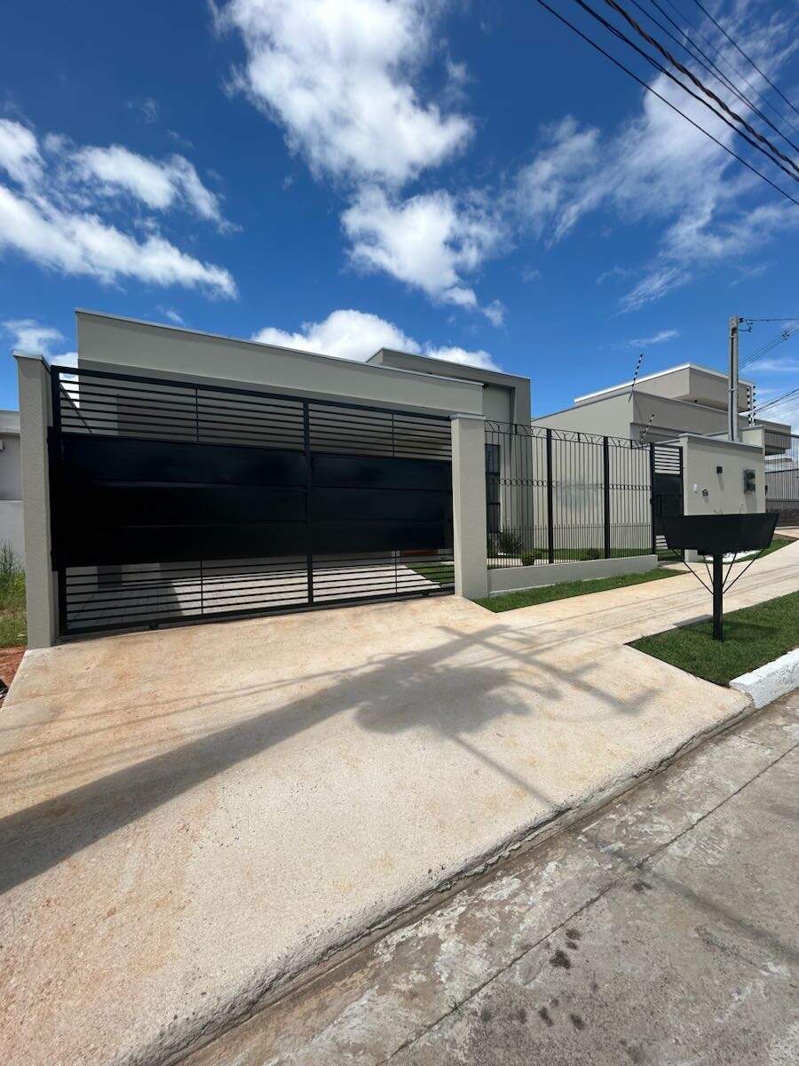 Casa à venda no Araguaia II: 