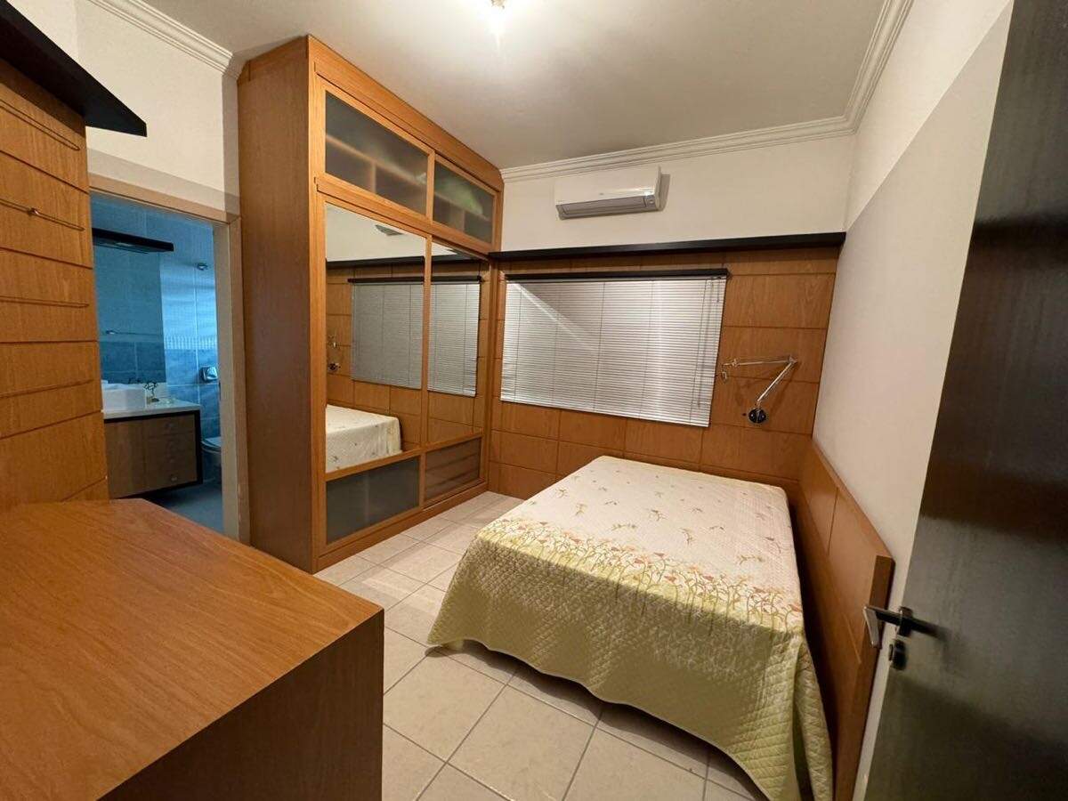 Casa à venda no Centro: 