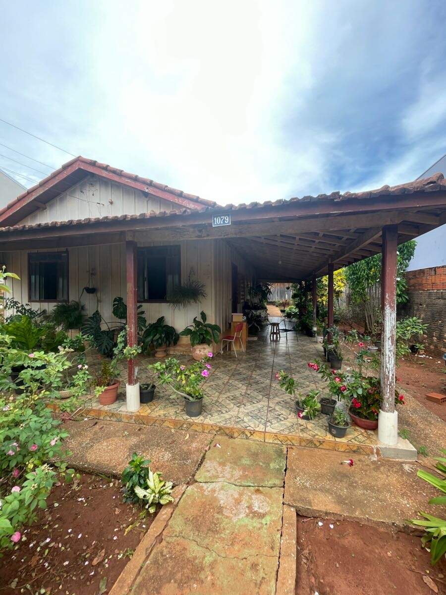 Casa à venda no Centro: 