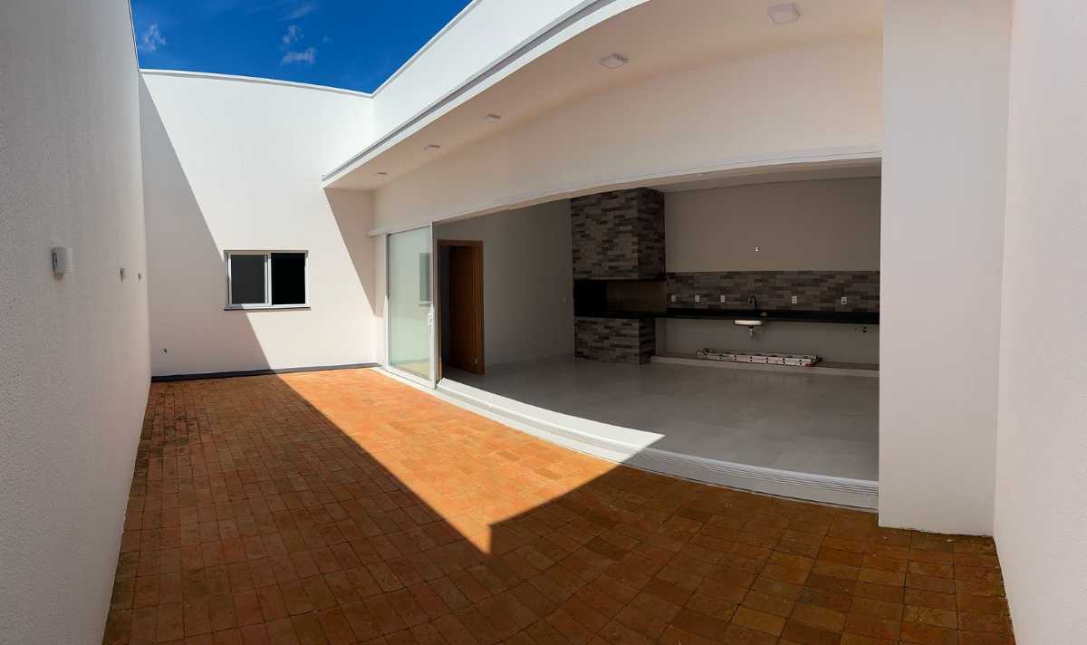 Casa à venda no Jardim Europa III: 