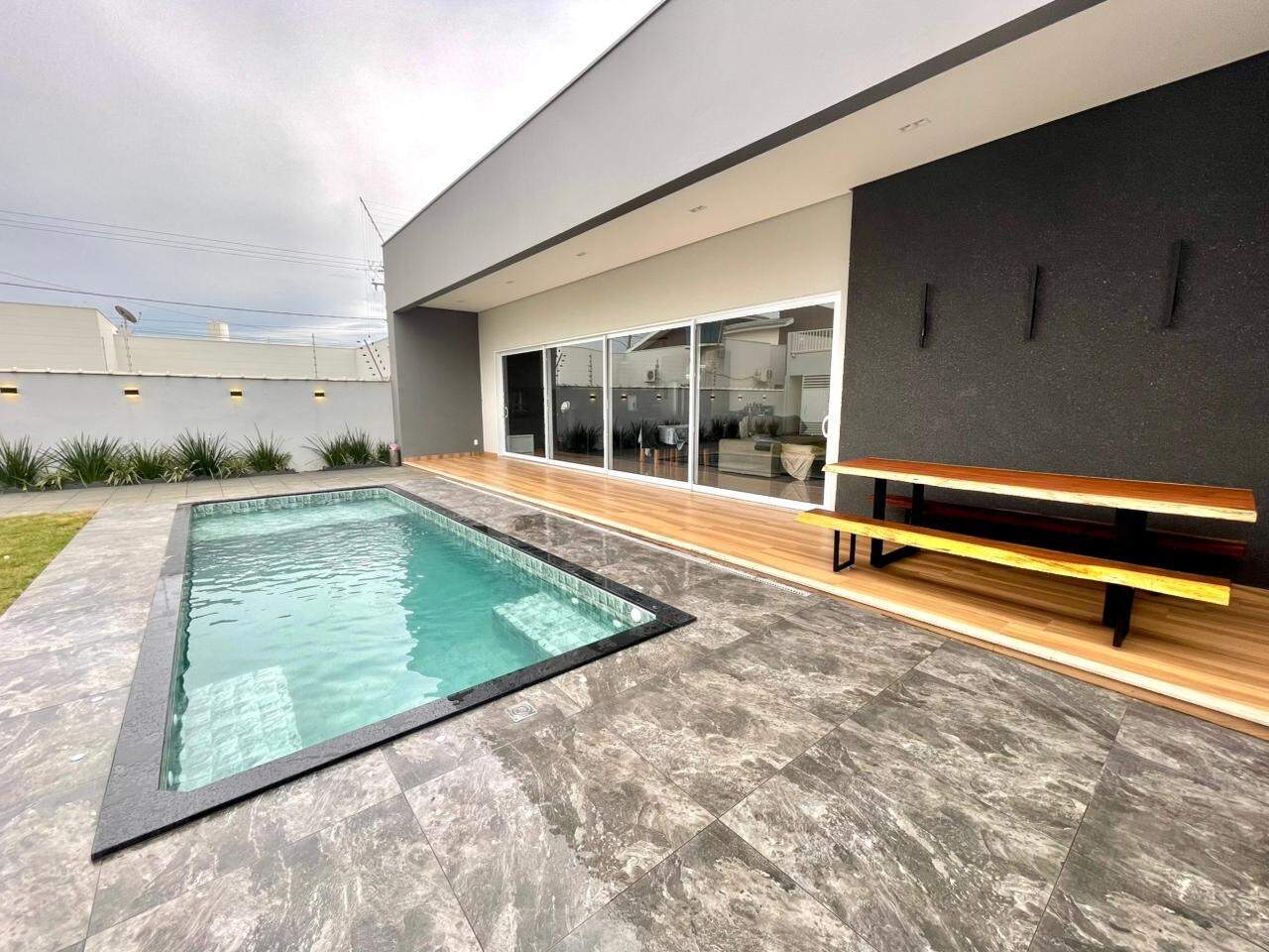 Casa à venda no Jardim Luciana: 