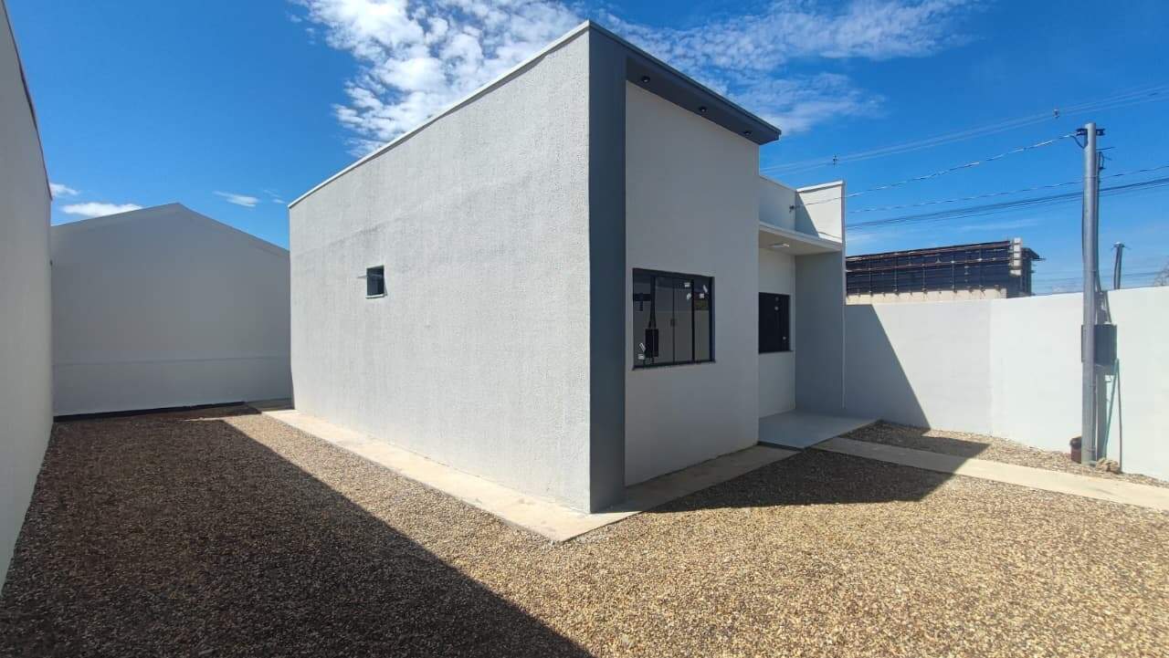 Casa à venda no Poncho Verde: 