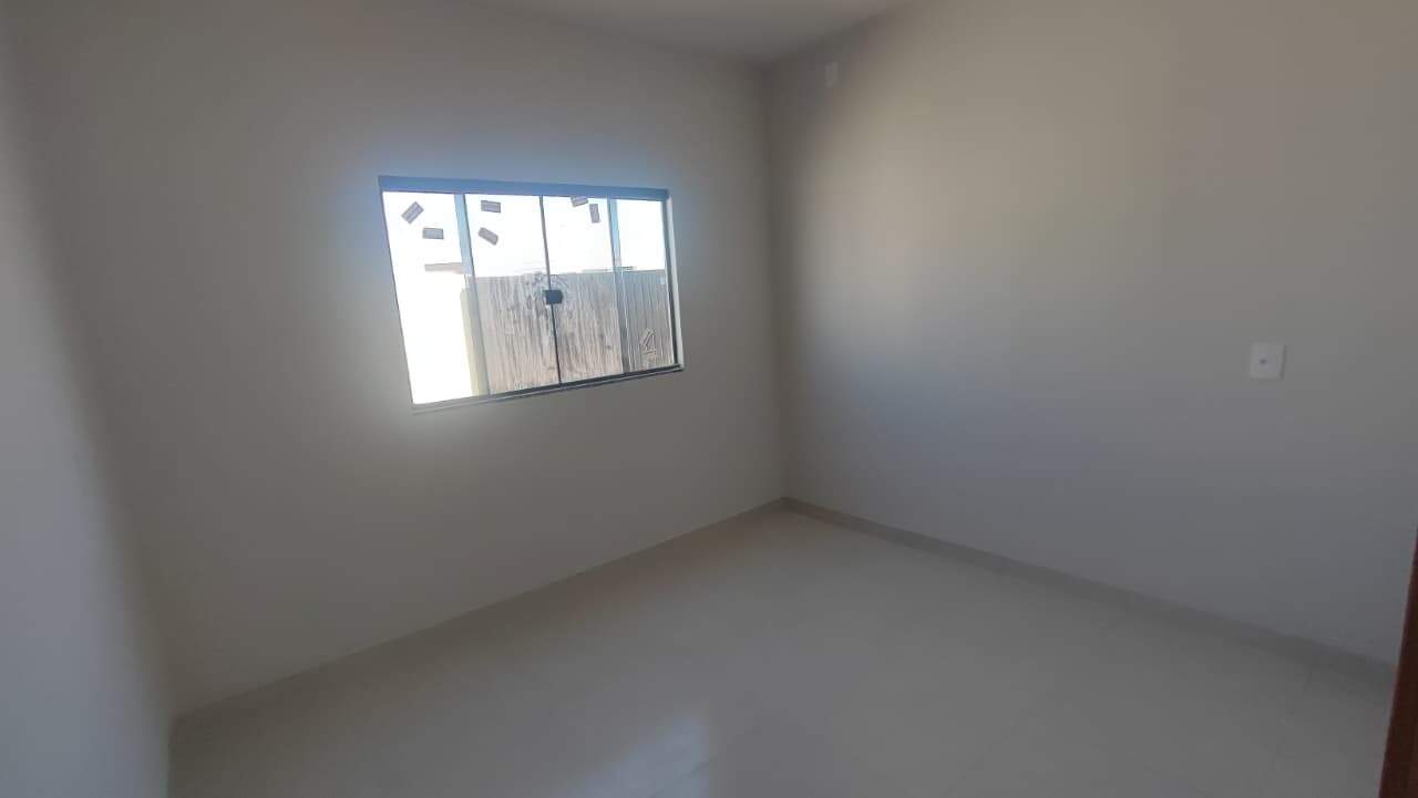 Casa à venda no Poncho Verde: 