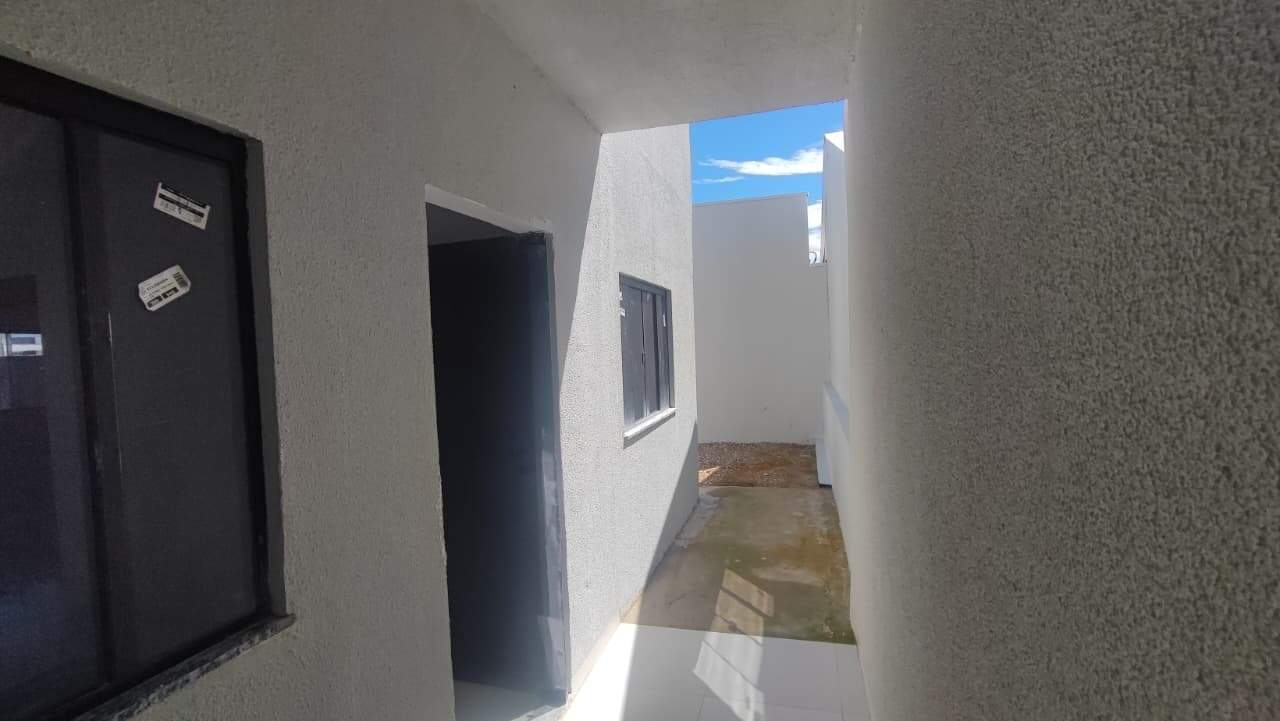 Casa à venda no Poncho Verde: 