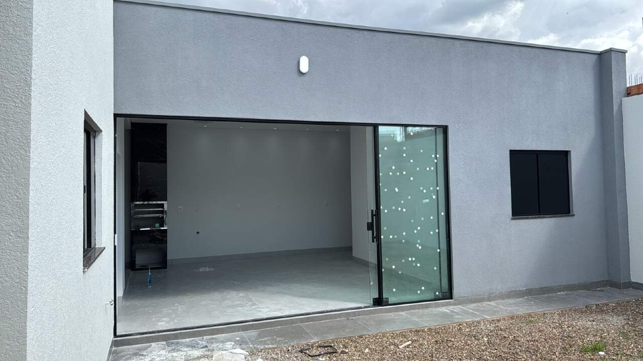 Casa à venda no Buritis I: 