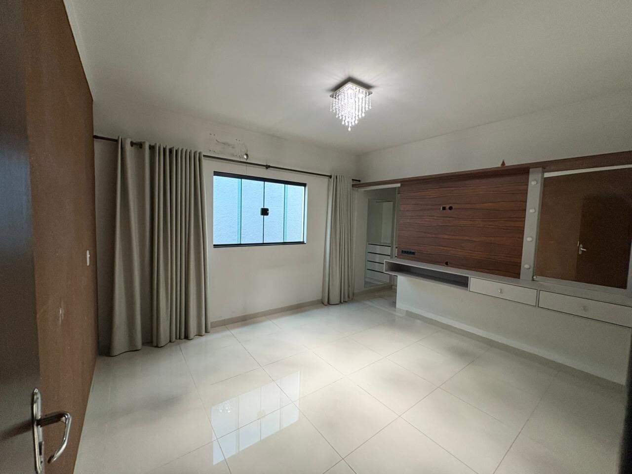 Casa à venda no Jardim Luciana: 