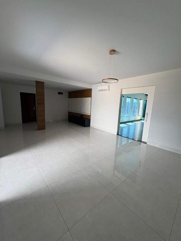 Casa à venda no Jardim Luciana: 