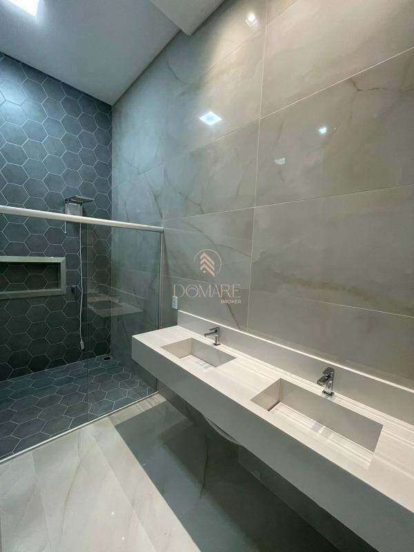 Casa à venda no Belvedere: 