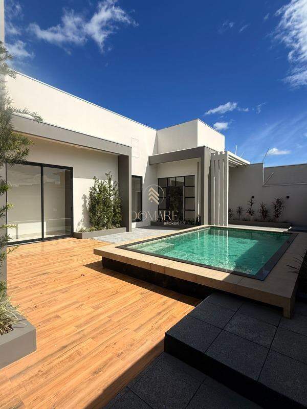 Casa à venda no Belvedere: 