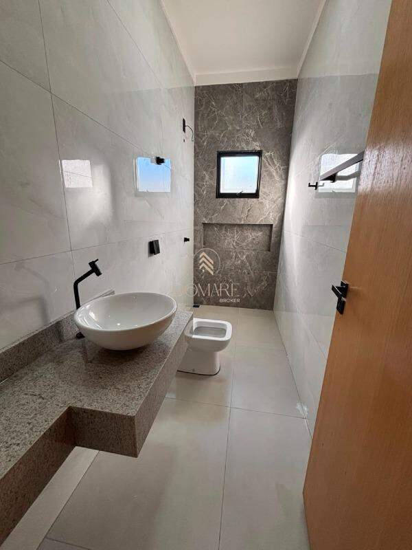 Casa à venda no Buritis I: 
