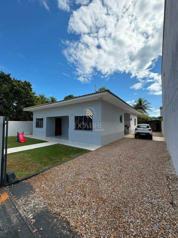 Casa à venda no Centro: 