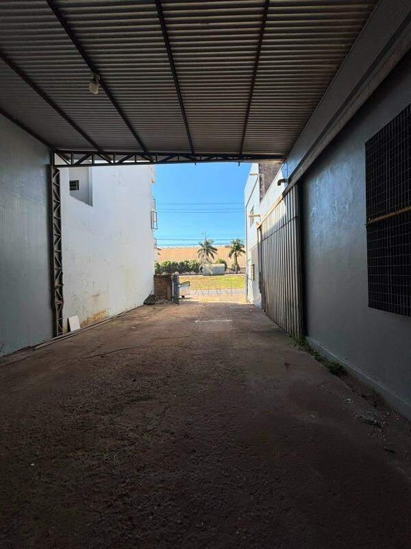 Barracão à venda no Primavera I: 