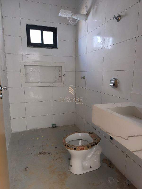 Casa à venda no Poncho Verde: 