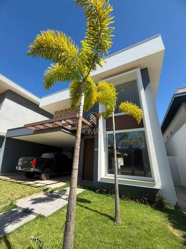 Casa à venda no Centro: 