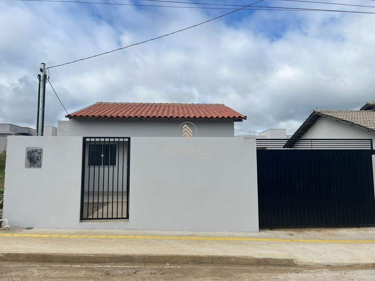 Casa à venda no Poncho Verde: 