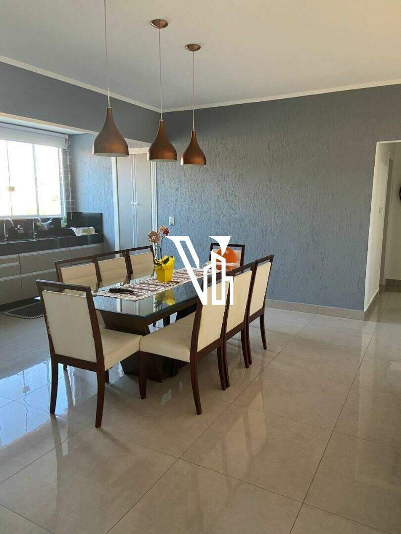 Casa à venda no Jardim Paraíso: 