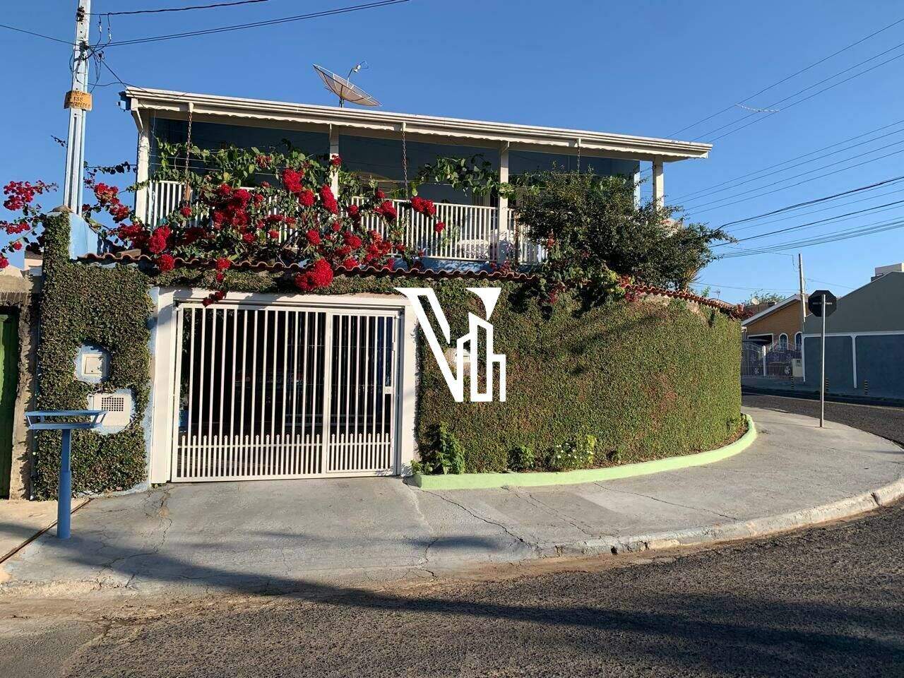 Casa à venda no Jardim Mercedes: 